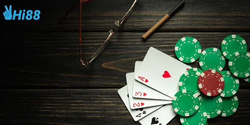 Chiến lược chơi bài poker stud 5 lá